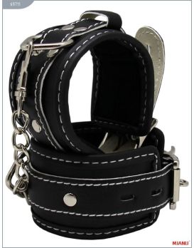 Чёрные наручники на мягкой подкладке с фиксацией
