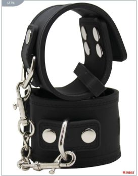 Чёрные силиконовые наручники с фиксацией