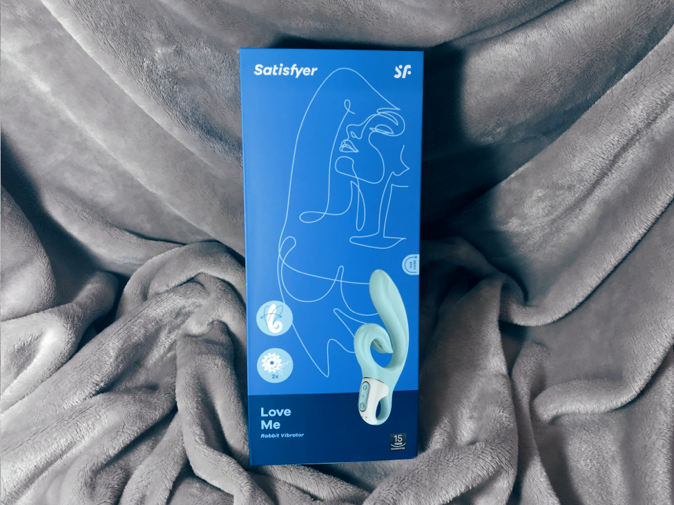 Вибратор-кролик Love Me от Satisfyer
