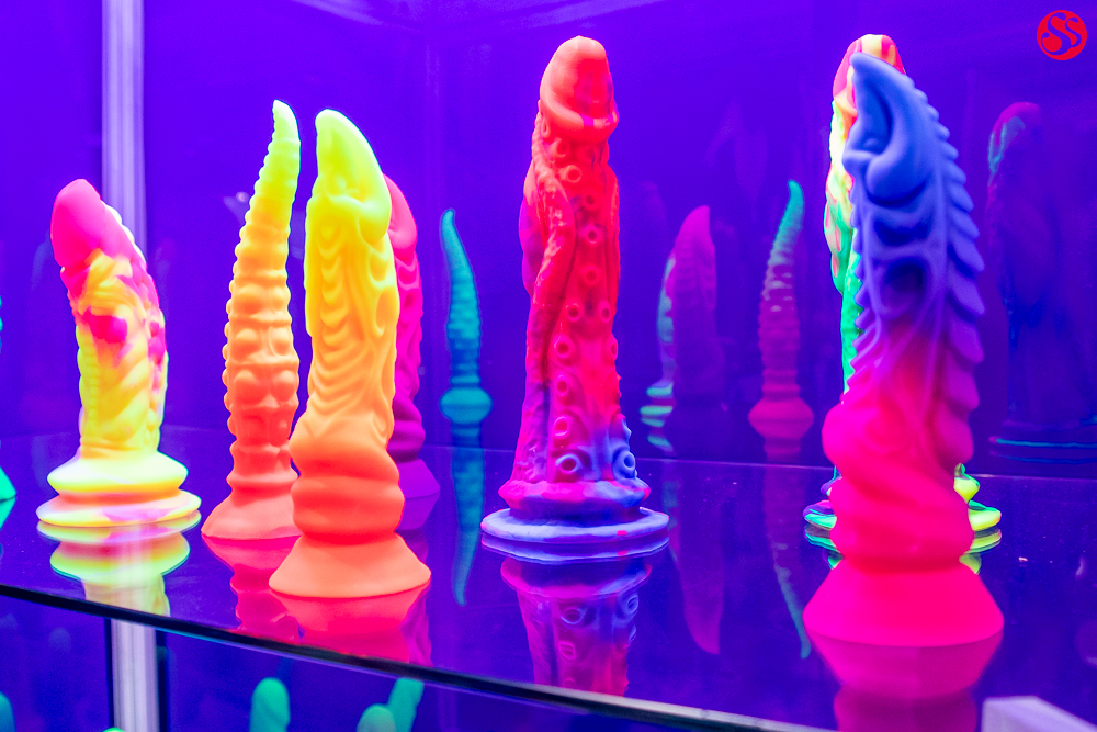 AAE-2026 (Hong Kong): стенд Sexperiments из России