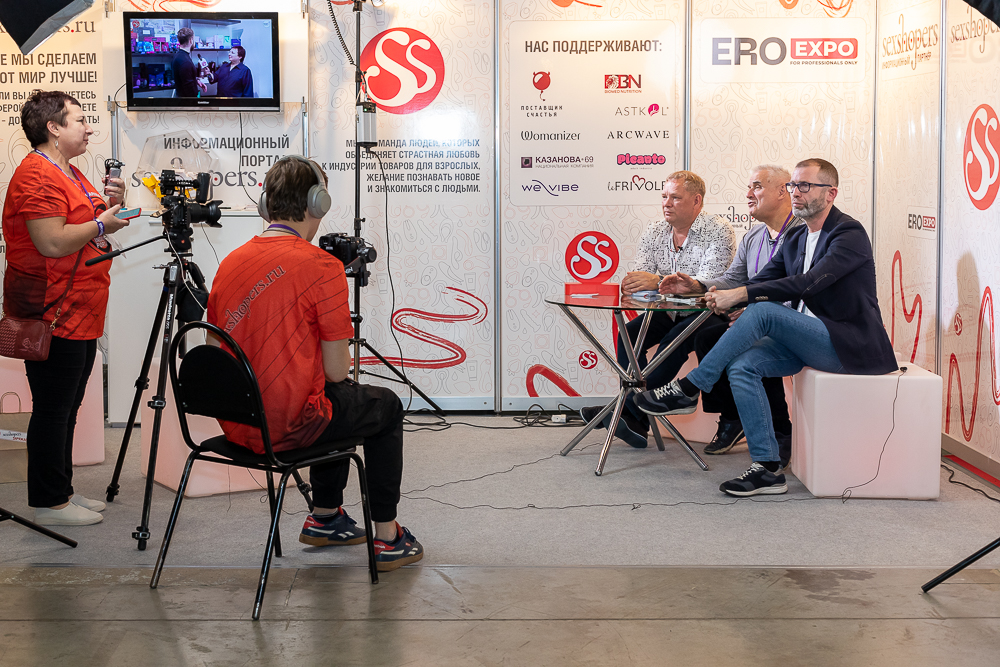 EroExpo-2021: финальное интервью на стенде Sexshopers с организаторами выставки