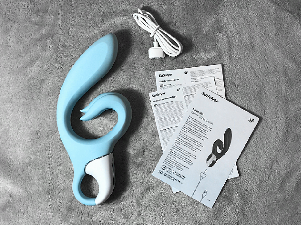 Вибратор-кролик Love Me от Satisfyer
